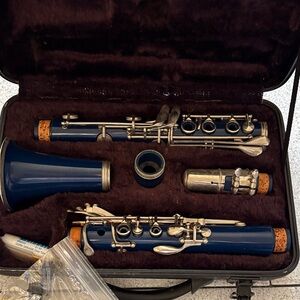 Blue Harmony Clarinet with Silver Accents